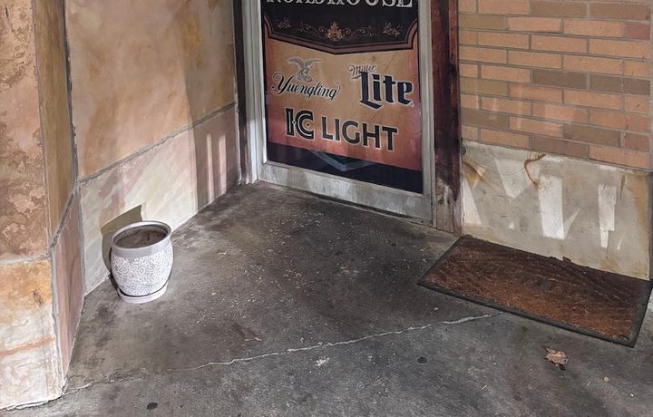 RICK'S ROADHOUSE